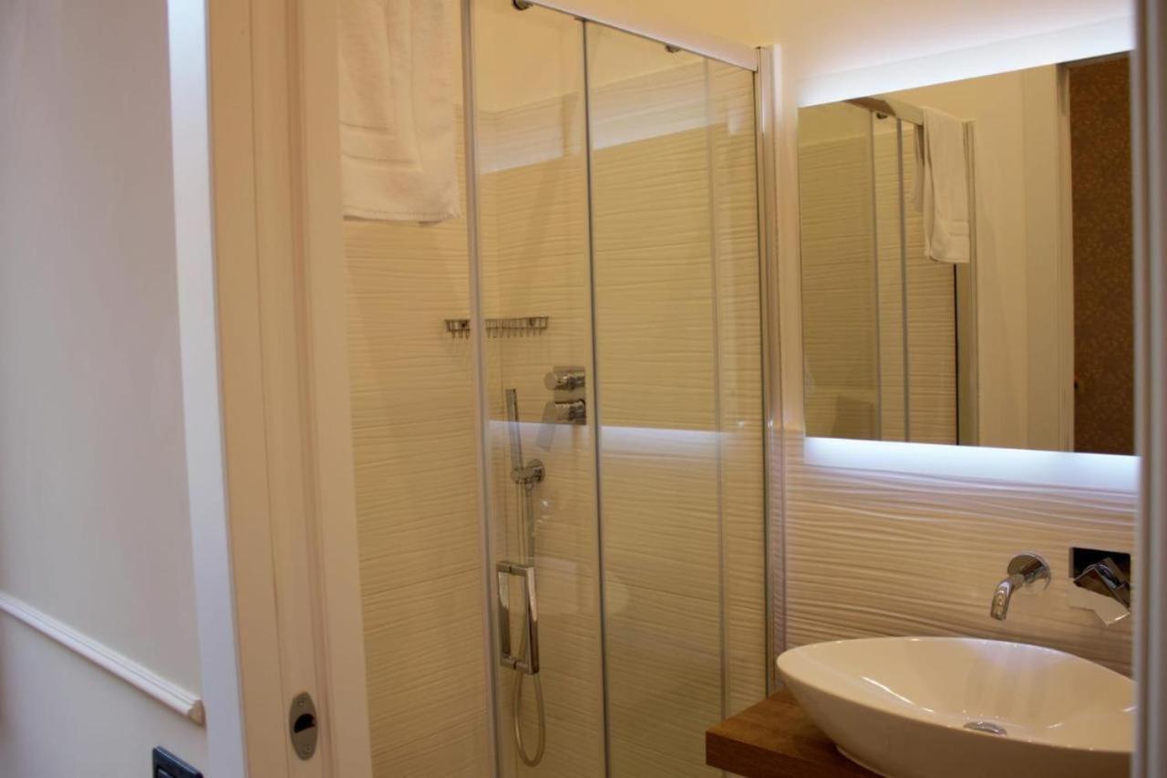 52 Vespasiano Vatican Suites Roma Exterior foto
